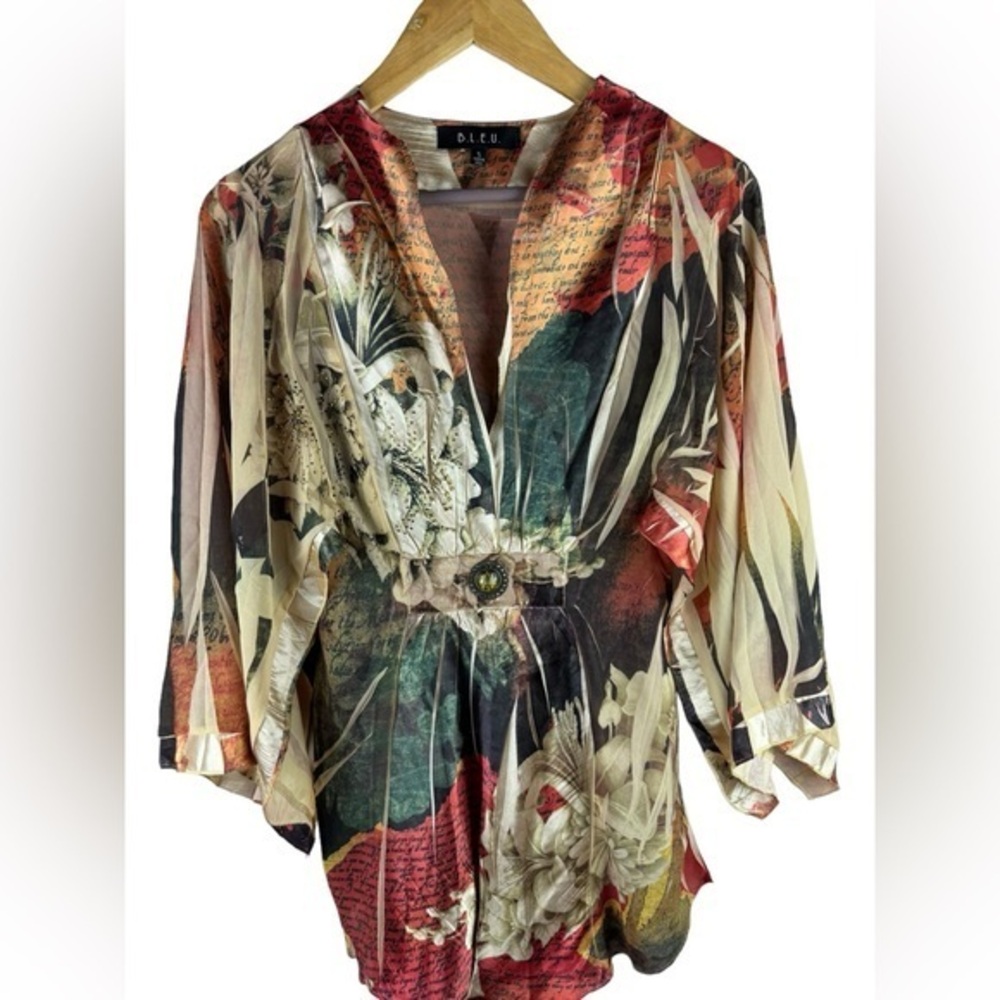 Bleu women’s multicolor brown floral wing sleeves Vneck sequin top blouse S Boho